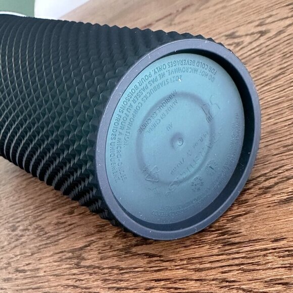 NEW! Starbucks Cold Cup Tumblers Matte Forest Green Diamond Studded 24OZ - Picture 5 of 5